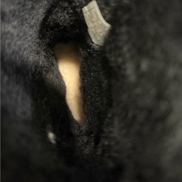 Ugg Classic Short ll chestnut boots black size 10 - Picture 8 of 9